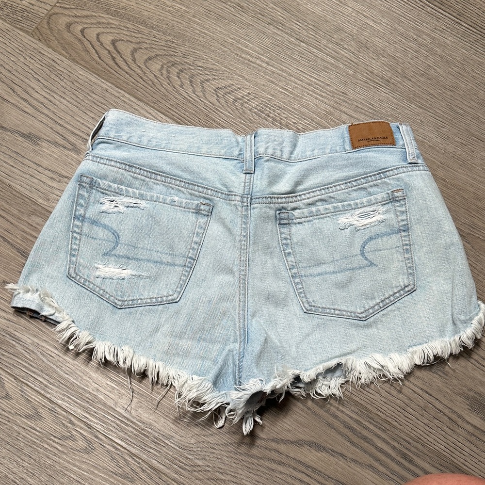 American Eagle Outfitters Light Blue Frayed Jean Shorts - Picture 5 of 9